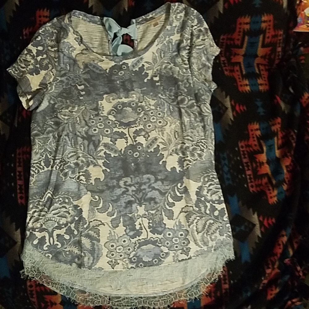 Lauren Conrad top